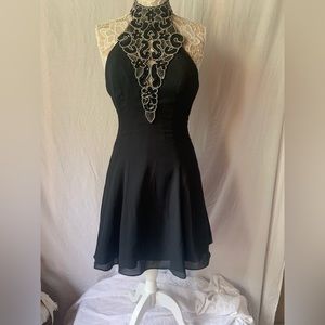 Formal cocktail dress perfect for dancing!